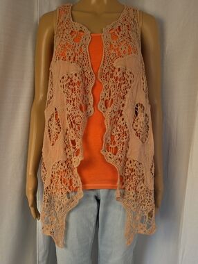 Jastie Sleeveless Romantic Boho Crochet Open-Front Vest in Tan - OS
